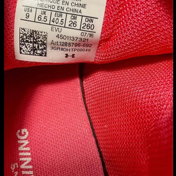 Under Armour womens size 9 Training Shoes Nice Condition 1285796-692 - Picture 8 of 9